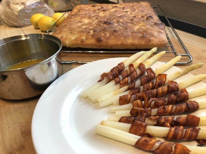 λευκές συνταγές σπαράγγια καρότα μπέικον