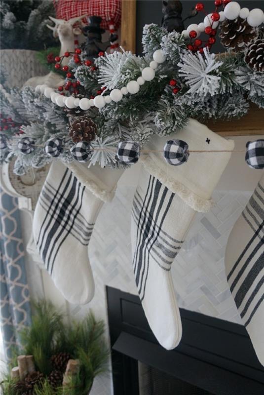 χριστουγεννιάτικο μαύρο λευκό χριστουγεννιάτικο καλάθι διακόσμησης