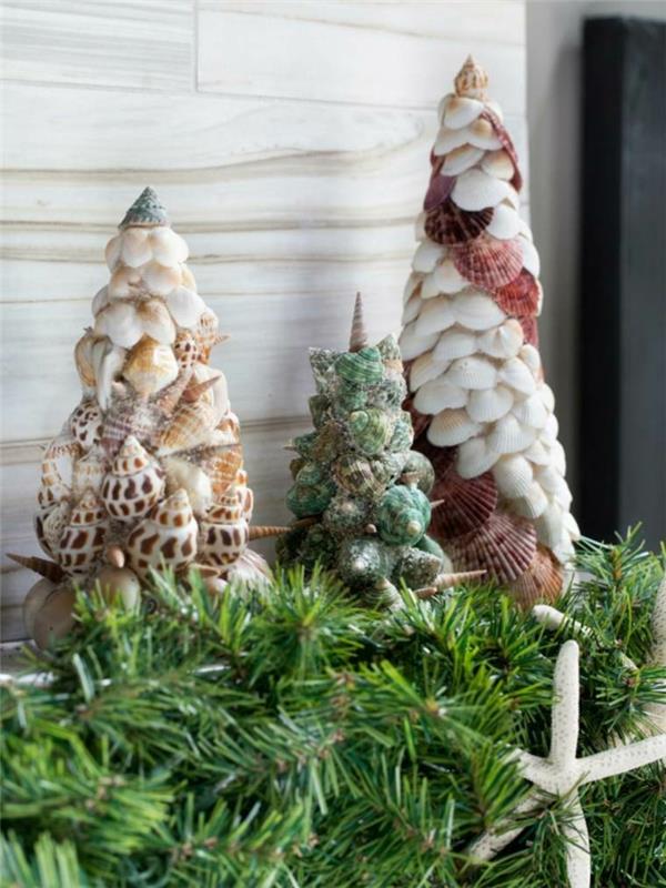 χριστουγεννιάτικες ιδέες διακόσμησης diy χριστουγεννιάτικο δέντρο φτιάξτε μόνοι σας κοχύλια θαλάσσης βρίσκει κλαδιά έλατου