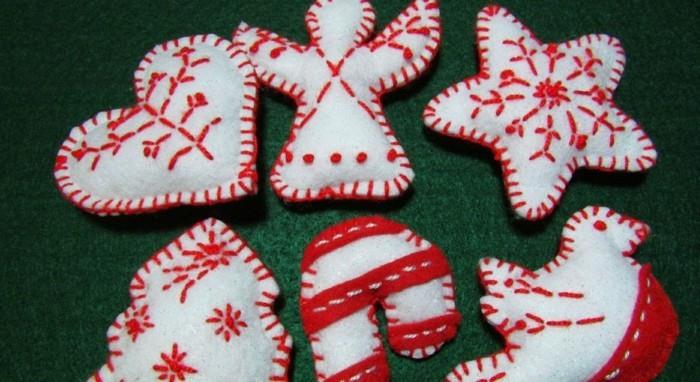 ράψιμο χριστουγεννιάτικων διακοσμήσεων λευκό κόκκινο φρέσκο ​​και γιορτινό