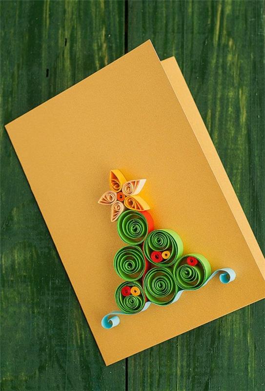 Χριστουγεννιάτικα δώρα μπερδεμένο πράσινο τυλιγμένο χαρτί