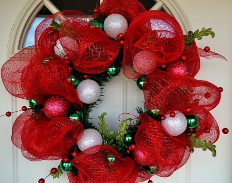 tinker χριστουγεννιάτικο στεφάνι χριστουγεννιάτικες ιδέες διακόσμησης χριστουγεννιάτικες μπάλες πόρτα στεφάνι Χριστούγεννα