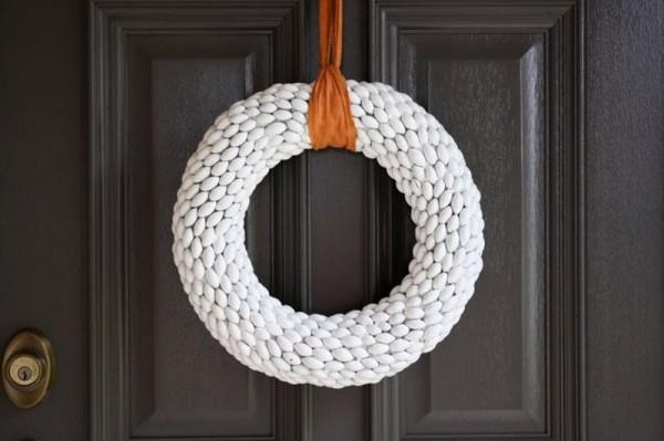 χριστουγεννιάτικο στεφάνι λευκό χρώμα diy art