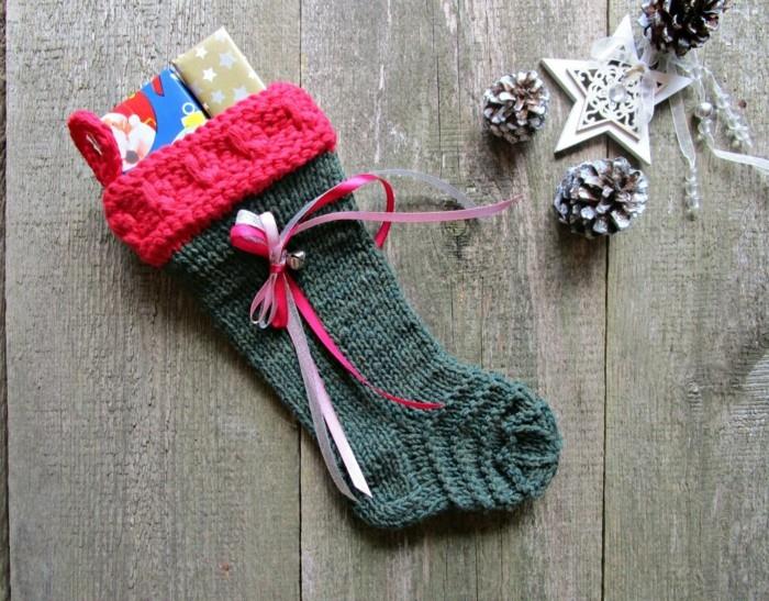 χριστουγεννιάτικες κάλτσες diy ιδέες πλεκτές κάλτσες χριστουγεννιάτικη διακόσμηση