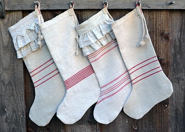 χριστουγεννιάτικα στελέχη diy ιδέες λινό ύφασμα ρουστίκ χριστουγεννιάτικες κάλτσες