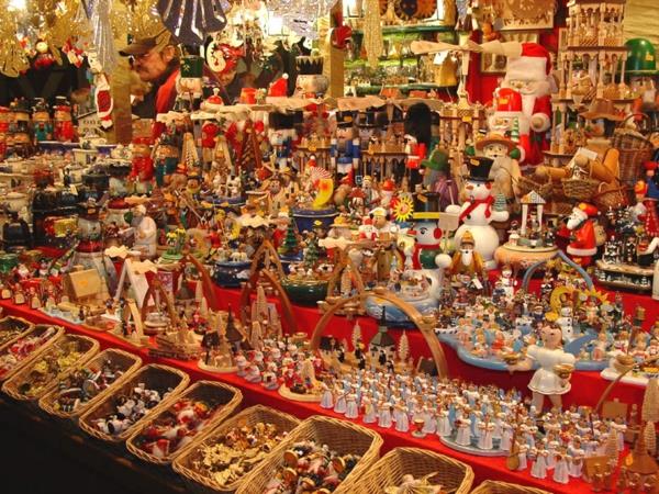 Χριστουγεννιάτικες διακοπές στη Γερμανία Χριστουγεννιάτικες παραδοσιακές φιγούρες