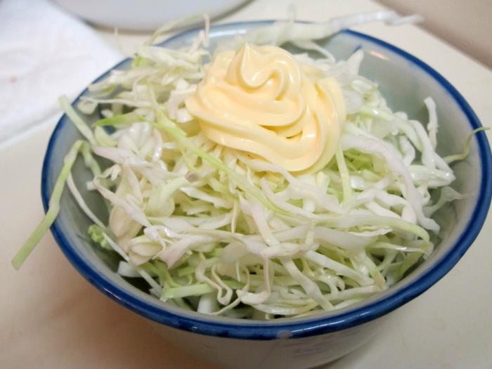 συνταγές λευκού λάχανου σαλάτα φθινόπωρο τρώτε υγιεινά
