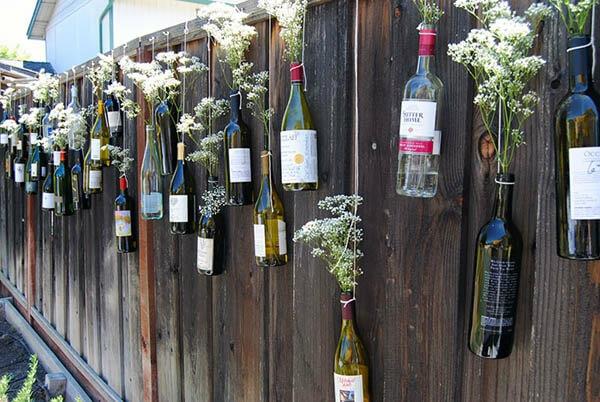 Μπουκάλια κρασιού ιδέα διακόσμησης φράχτη κήπου