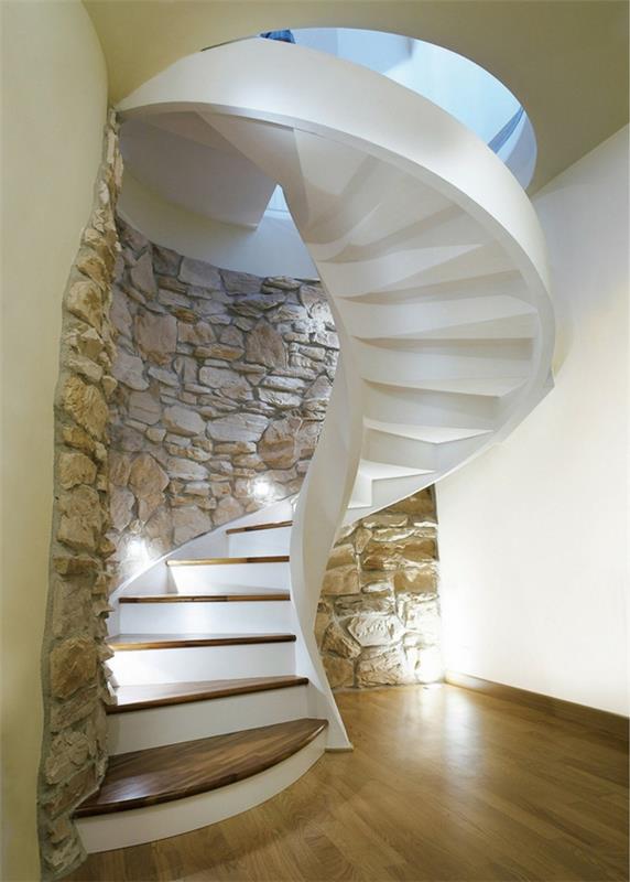 σπειροειδείς σκάλες λευκές φυσικές πέτρες ευγενές ξύλο