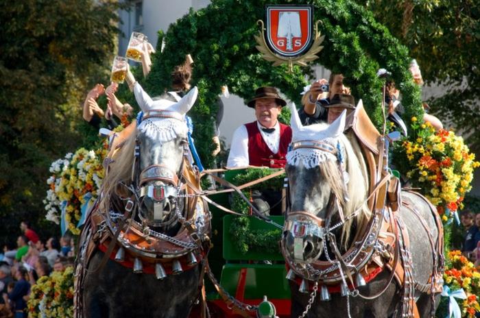 wiesn 2015 φεστιβάλ μπύρας εορτασμού oktoberfest 2015