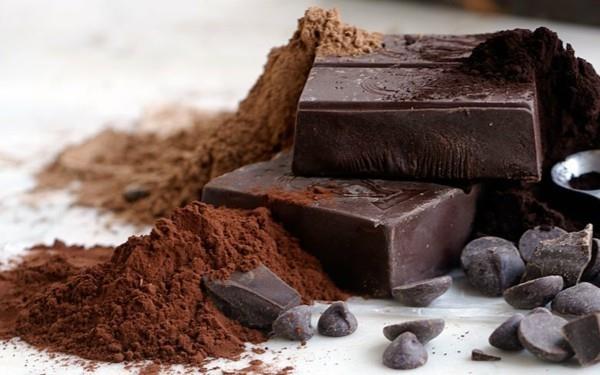 Καταπολεμήστε τη χειμερινή κατάθλιψη με μαύρη σοκολάτα