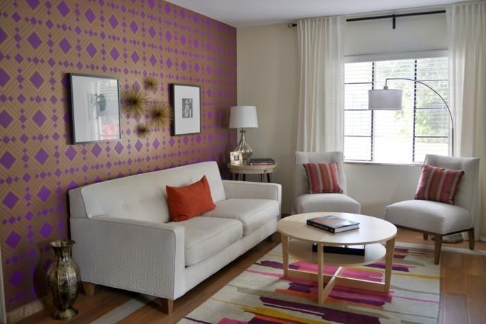 ιδέες διακόσμησης σπιτιού σαλόνι όμορφη ταπετσαρία τοίχου δροσερό ρετρό χαλί λευκά έπιπλα