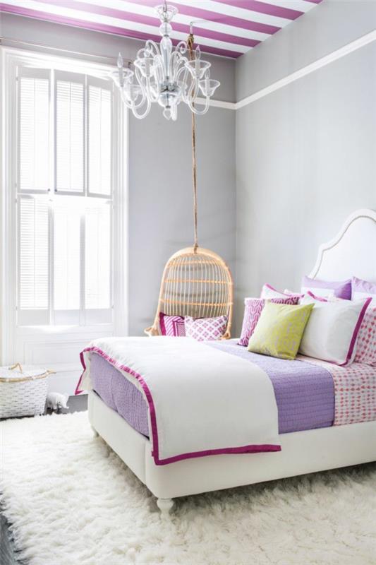 ιδέες χρώματος κρεβατοκάμαρα ριγέ κουβέρτα μοβ λευκό