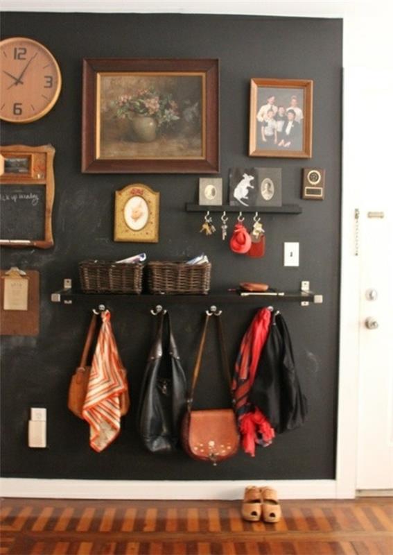 ιδέες σπιτιού διάδρομος μαύρο γάντζο τοίχου εικόνες ρολόι