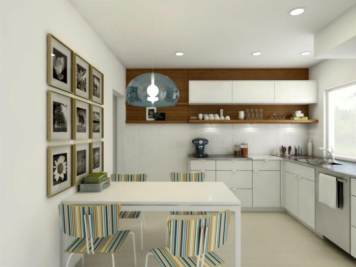 ζωντανες ιδεες κουζινα μικρη κουζινα στημενη λευκα ντουλαπια κουζινας λωριδες ζωγραφιες τοιχου