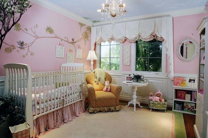 ζωντανές ιδέες ιδέες διακόσμησης βρεφικού παιδικού δωματίου ανοιχτό ροζ τοίχους ζωγραφική τοίχου
