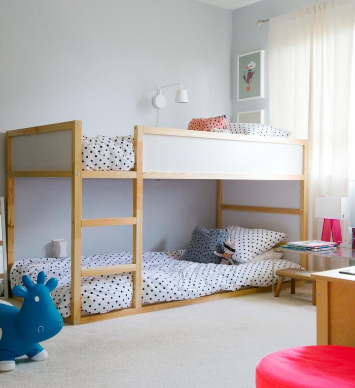 καθιστικές ιδέες παιδικό δωμάτιο σοφίτα κλινοσκεπάσματα πουά κραυγαλέες προφορές