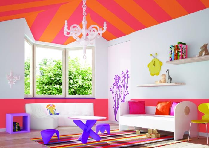 ιδέες διαβίωσης παιδικό δωμάτιο ριγέ χαλί χρωματιστό ταβάνι λευκοί τοίχοι ανοιχτοί τοίχοι ράφια