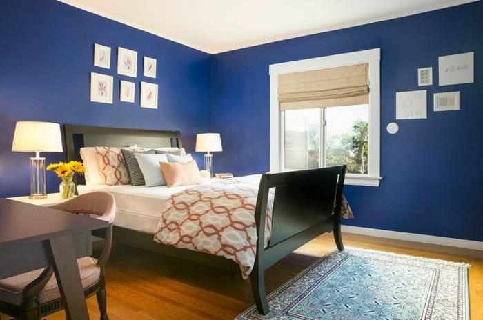 ιδέες διαβίωσης υπνοδωμάτιο μπλε τοίχοι πορτοκαλί τόνους κομψό χαλί