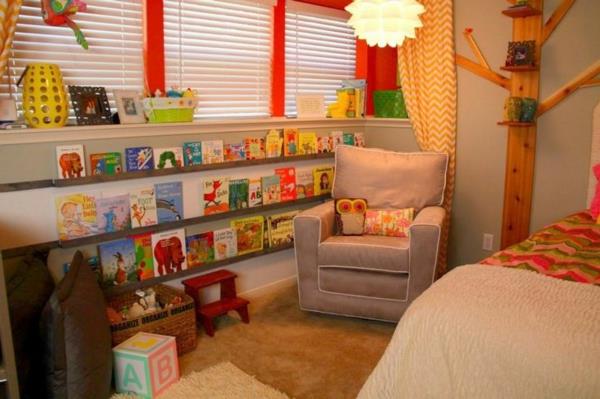 Οι κουρτίνες συσκότισης σχεδιάζουν παιδικά δωμάτια σε λευκό και πορτοκαλί χρώμα