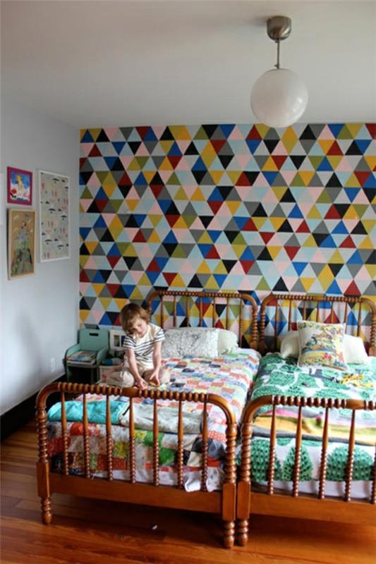 ζωντανές ιδέες ζωγραφική τοίχου παιδικά τρίγωνα δωματίου