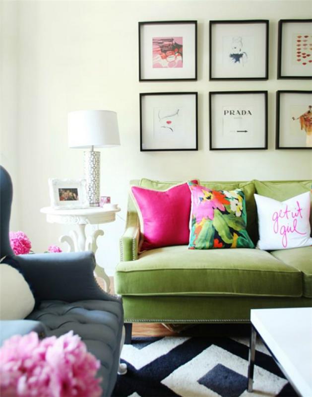 διαμέρισμα διακοσμητικό σαλόνι πράσινο καναπέ ρίξτε μαξιλάρια μοτίβο μοκέτας