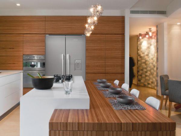 όμορφο εσωτερικό με laminate με ριγέ κόκκο