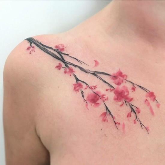 λεπτή ιδέα για τατουάζ άνθη κερασιού ώμου