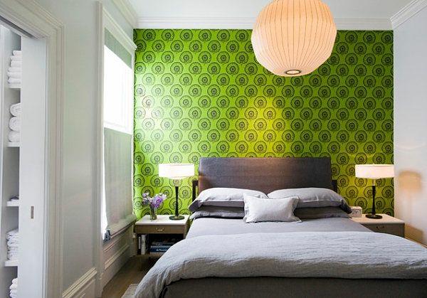 σχεδιασμός τοίχου κρεβατοκάμαρας σε πράσινο γκρι κρεβάτι