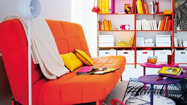 χρώματα δωματίου πολύχρωμη επίπλωση πολυθρόνες καναπές πορτοκαλί