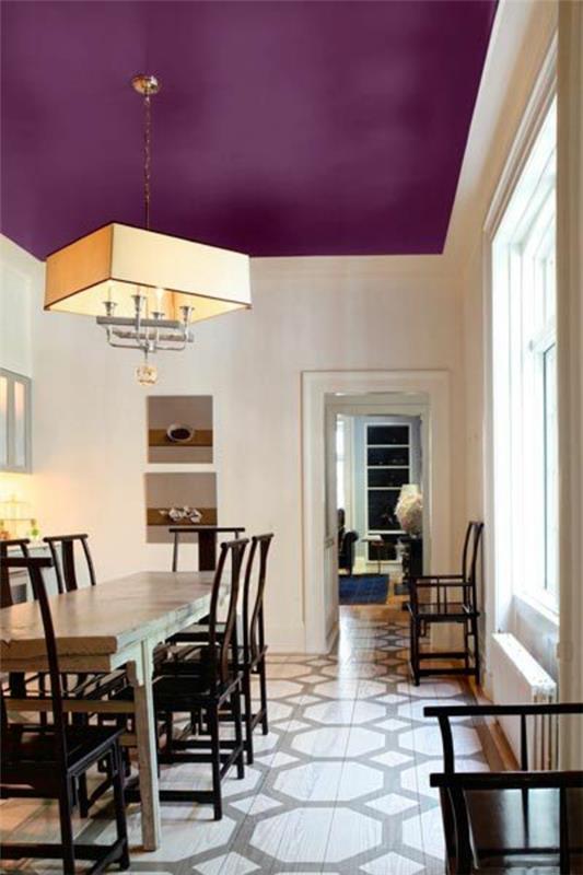χρώματα δωματίων ιδέες μωβ τραπέζι πολυέλαιου οροφής
