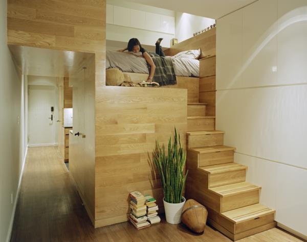 φυτά δωματίων γλάστρες υπνοδωμάτιο υπνοδωμάτιο σαλόνι ξύλινες σκάλες